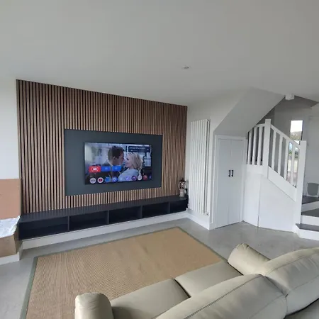 Daire Lighthouse View *