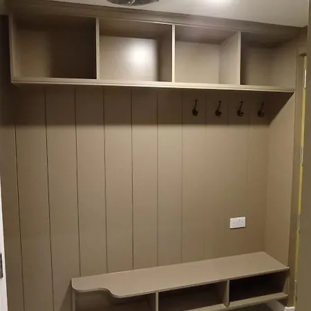 Daire Lighthouse View