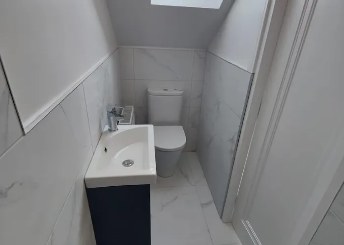 Daire Lighthouse View